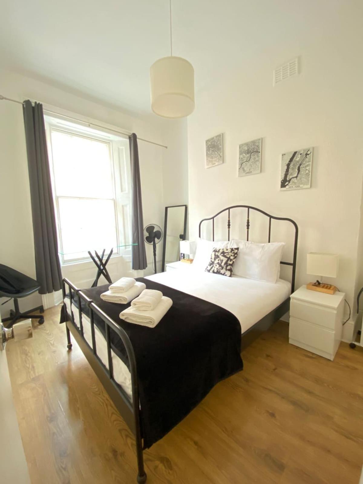 In The Heart Of Soho Apartment London