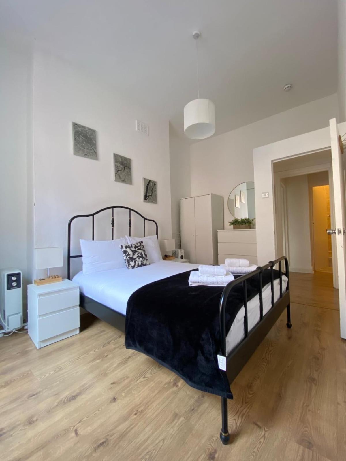 Apartment In The Heart Of Soho *
