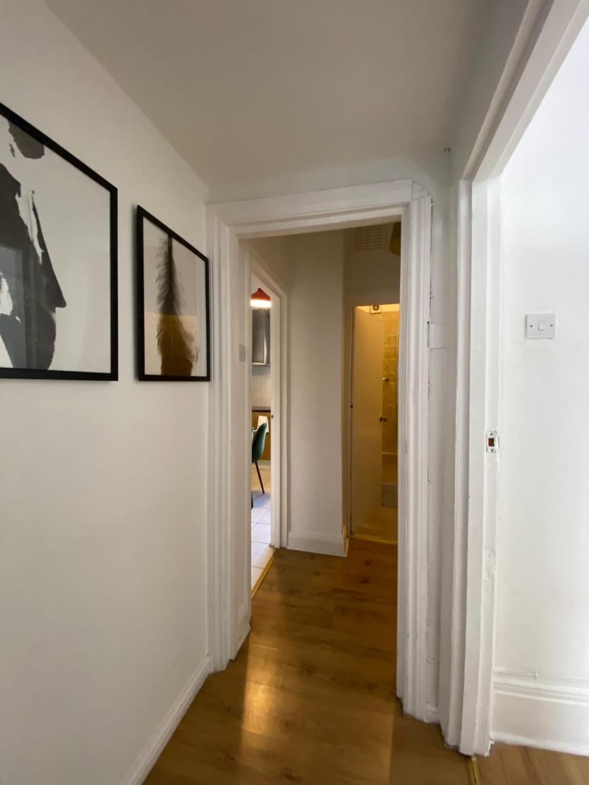 Apartment In The Heart Of Soho *