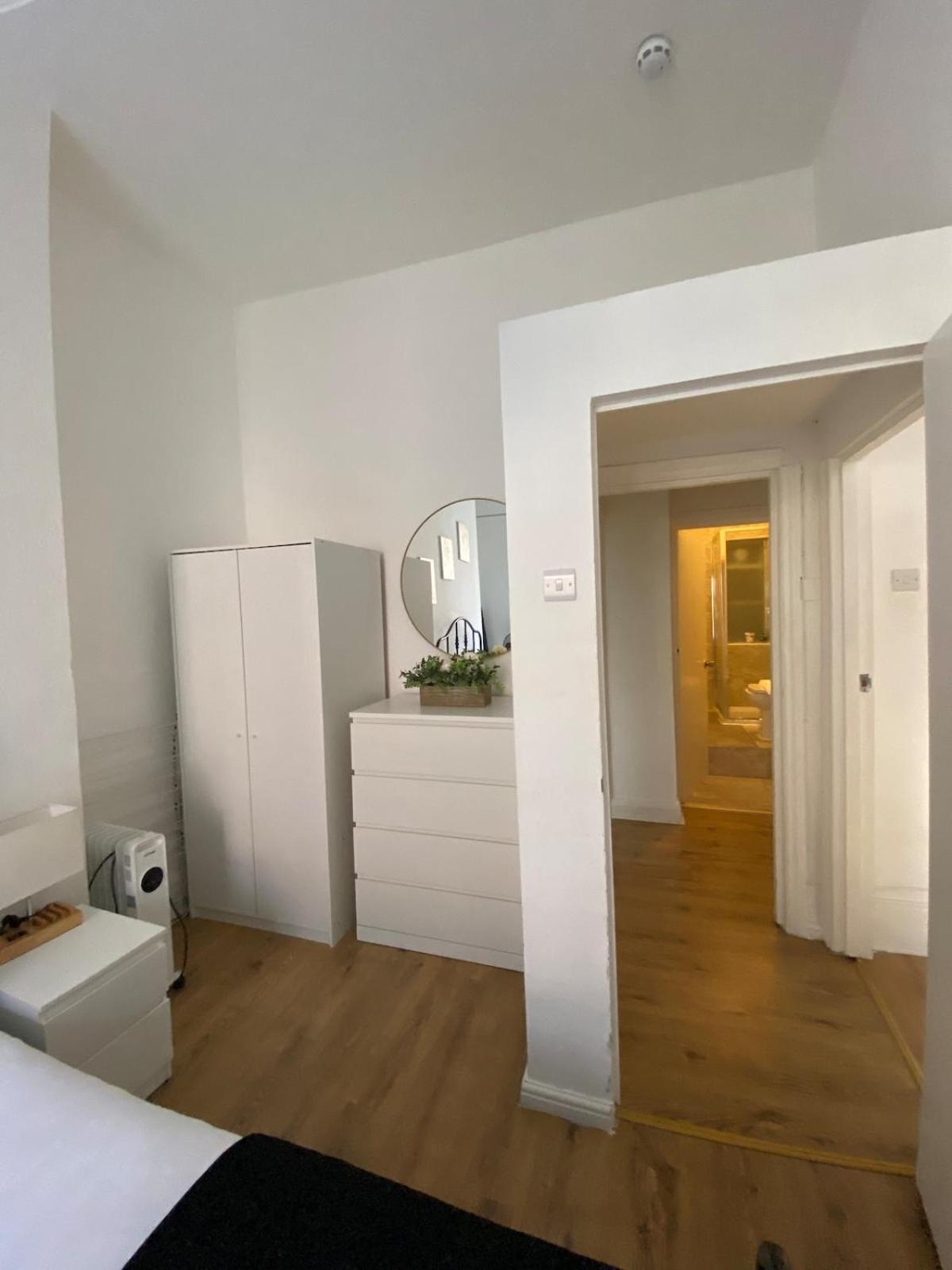 Apartment In The Heart Of Soho *